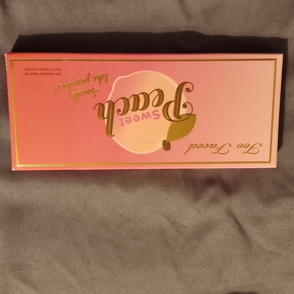 Too Faced Sweet Peach Eyeshadow Palette